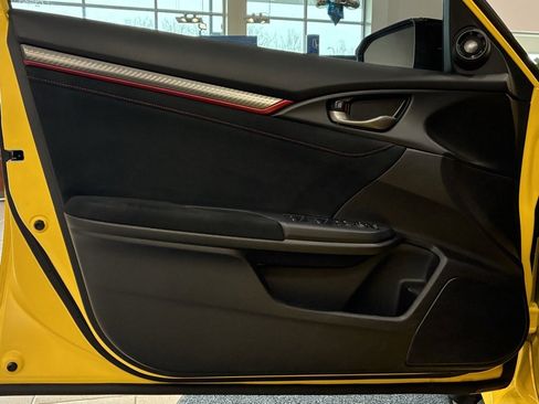 Used 2021 Honda Civic Type R Limited image 22