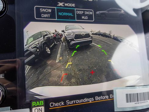 New 2026 Subaru Crosstrek 2.5i Limited w/ Crosstrek Mirror Package image 5