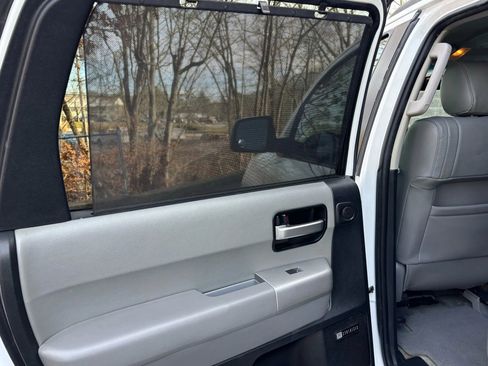 Used 2008 Toyota Sequoia Limited image 18