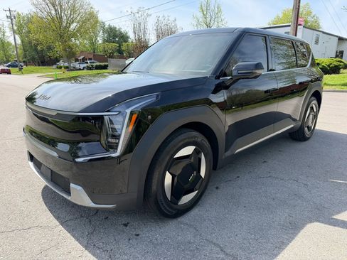 Used 2024 Kia EV9 Light Long Range image 7