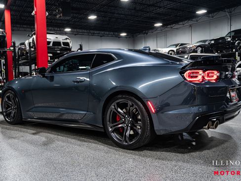 Used 2020 Chevrolet Camaro SS image 3