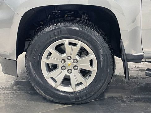 Used 2022 Chevrolet Colorado LT w/ LT Convenience Package AWD/4WD image 18