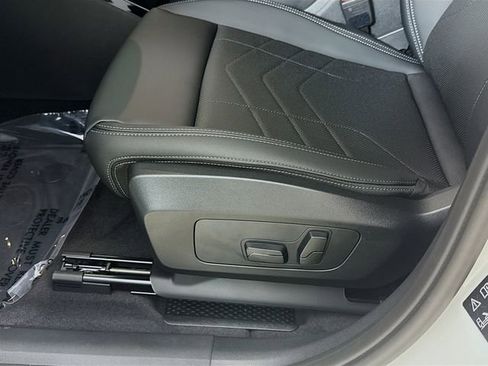 New 2025 BMW X2 xDrive28i w/ Convenience Package image 19