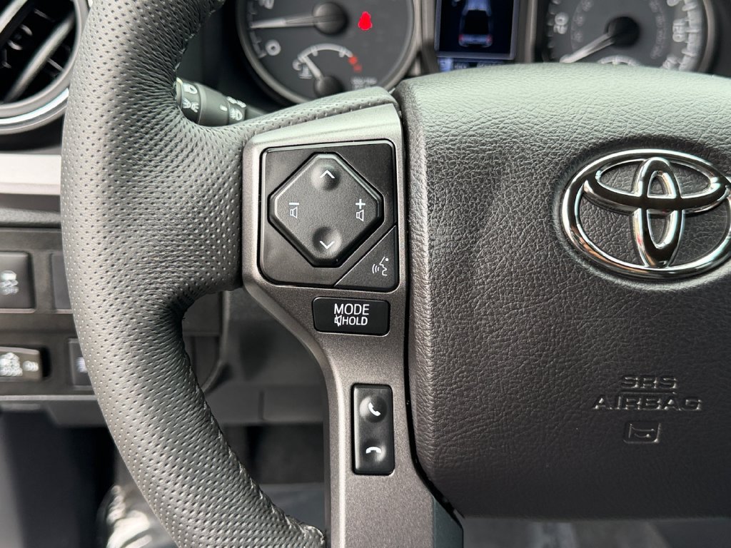 Used 2021 Toyota Tacoma TRD Off-Road w/ Technology Package AWD/4WD image 20