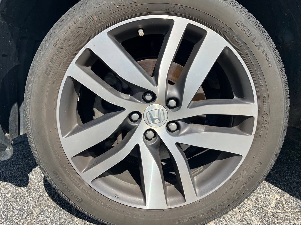 Used 2018 Honda Pilot Touring image 18