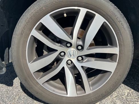 Used 2018 Honda Pilot Touring image 18