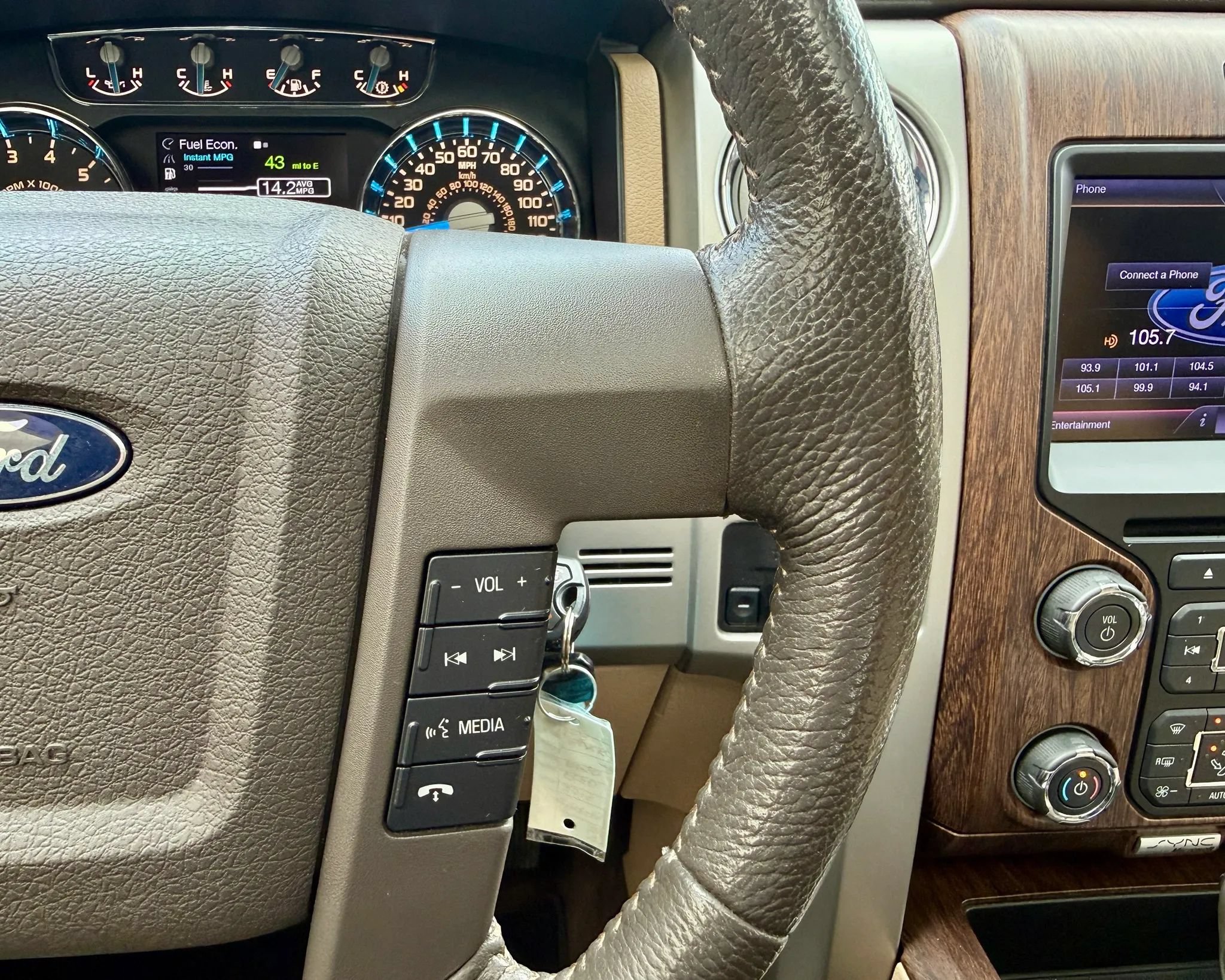 Used 2013 Ford F150 Lariat w/ Luxury Equipment Group AWD/4WD image 26