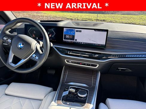 Used 2025 BMW X5 xDrive40i w/ Premium Package image 30