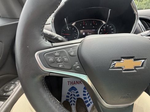 Used 2019 Chevrolet Traverse Premier w/ Driver Confidence II Package FWD image 23