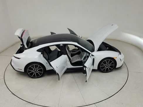 Used 2023 Porsche Taycan w/ Premium Package RWD image 36