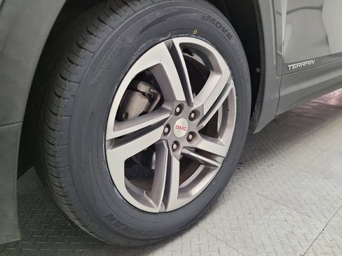Used 2020 GMC Terrain SLT FWD image 31