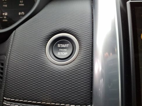 Certified 2024 Land Rover Discovery Dynamic SE image 20