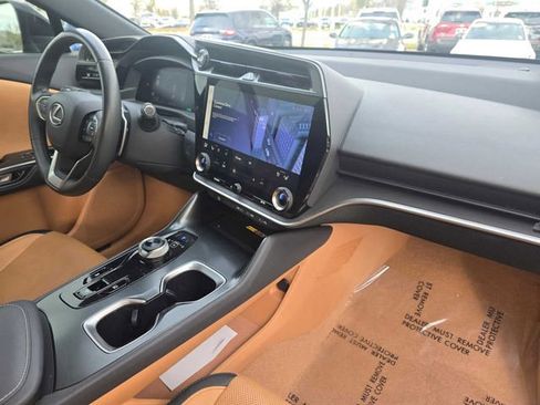 Certified 2023 Lexus RZ 450e Premium image 12