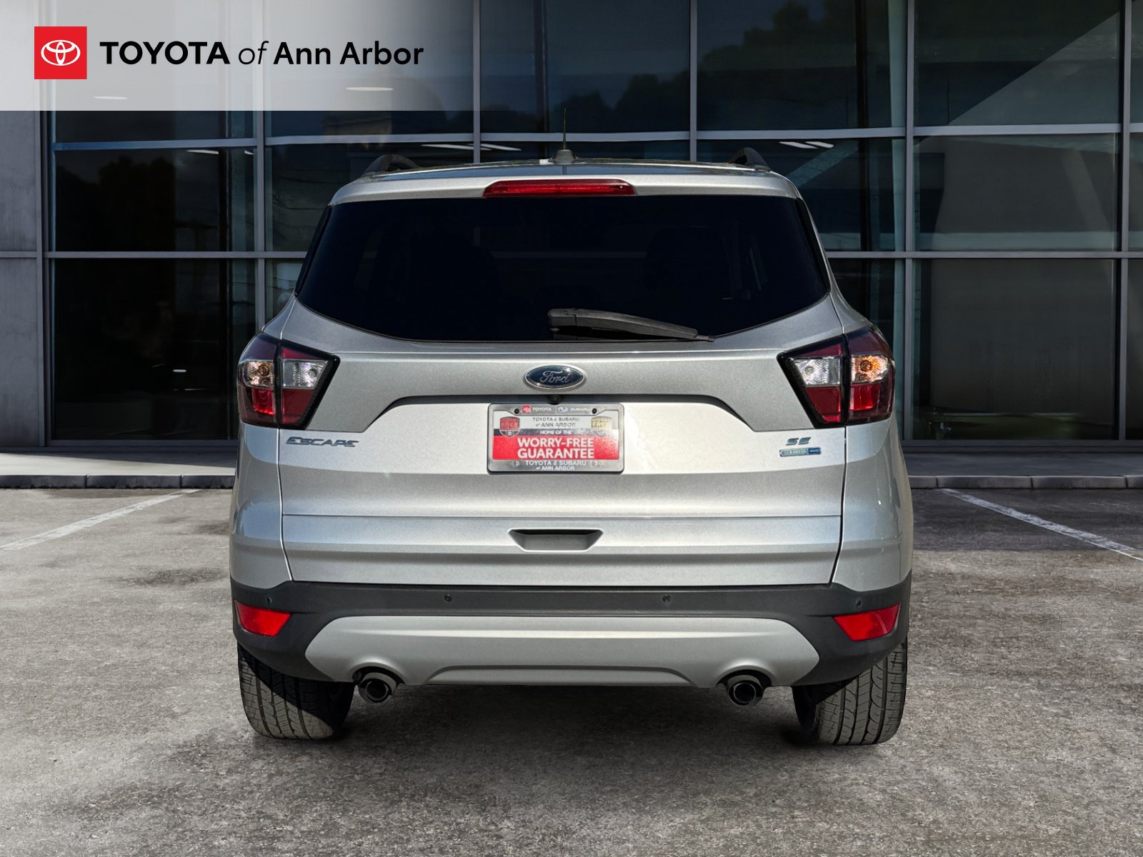 Used 2017 Ford Escape SE w/ Equipment Group 201A AWD/4WD image 9