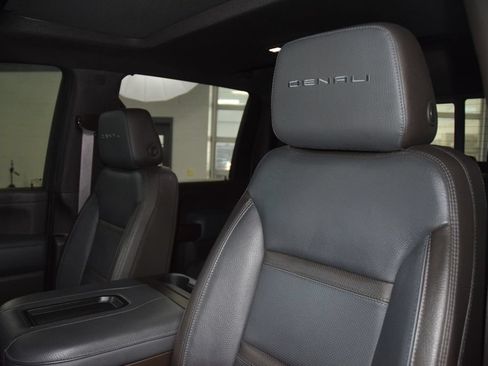 Used 2021 GMC Sierra 2500 Denali w/ Denali Ultimate Package AWD/4WD image 43