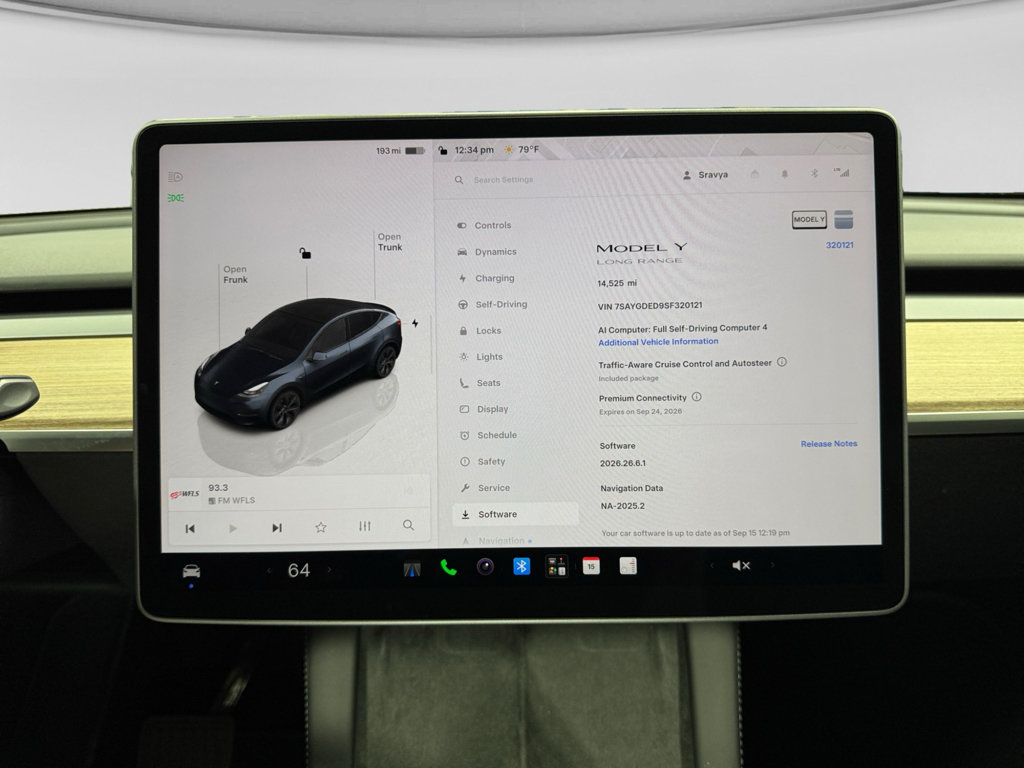 Used 2025 Tesla Model Y Long Range RWD image 11
