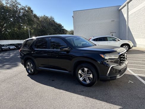 Used 2024 Honda Pilot EX-L image 9