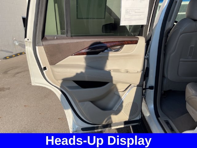 Used 2015 Cadillac Escalade Premium AWD/4WD image 28