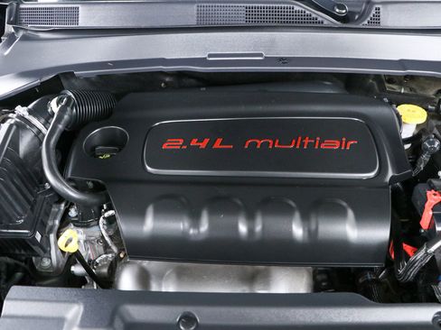 Used 2022 Jeep Compass Latitude FWD image 29