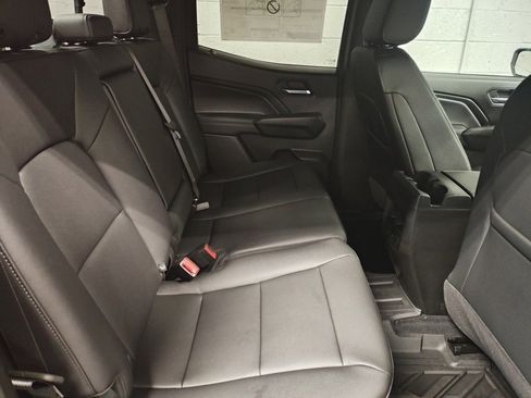 New 2026 GMC Canyon Elevation w/ Convenience Package image 12