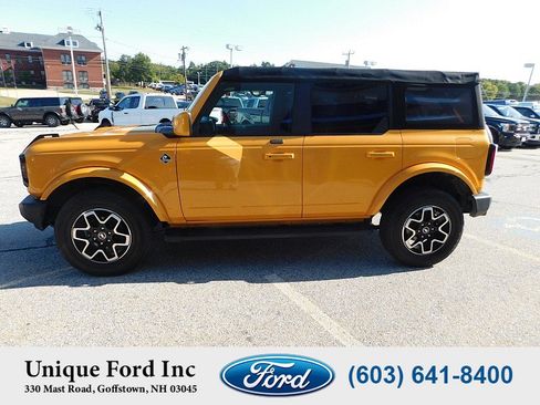 Used 2021 Ford Bronco Outer Banks AWD/4WD image 9