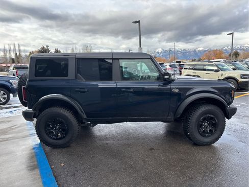 Used 2021 Ford Bronco Wildtrak image 13