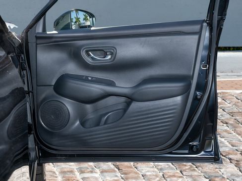 Certified 2023 Honda HR-V LX image 13