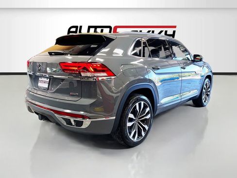 Used 2022 Volkswagen Atlas Cross Sport SEL Premium R-Line AWD/4WD image 7