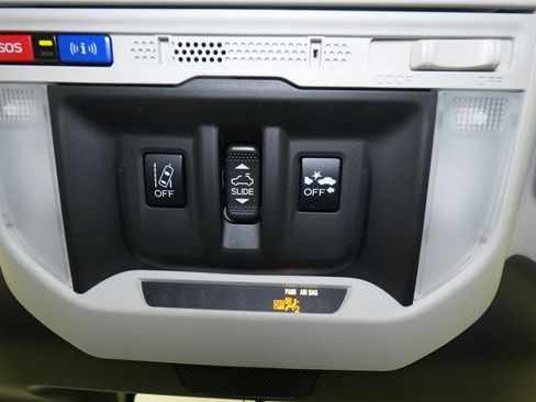 Used 2023 Subaru Forester Premium image 43