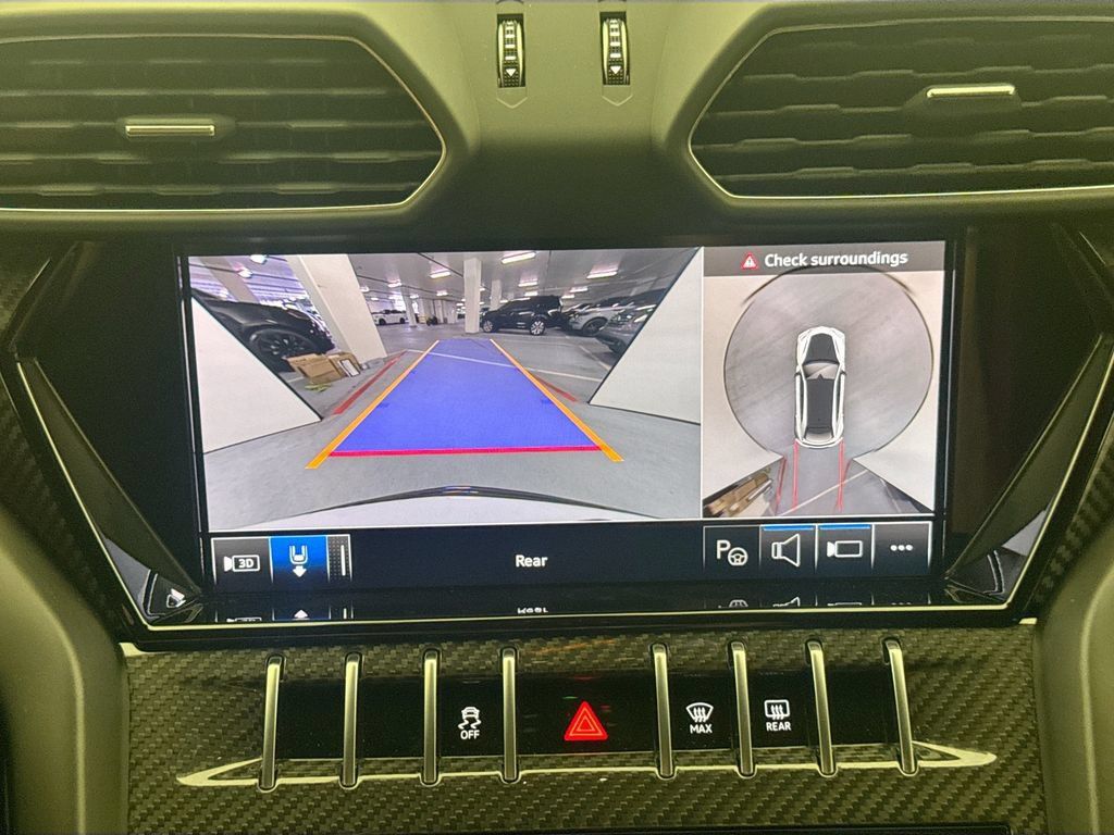 Used 2024 Lamborghini Urus Performante AWD/4WD image 14