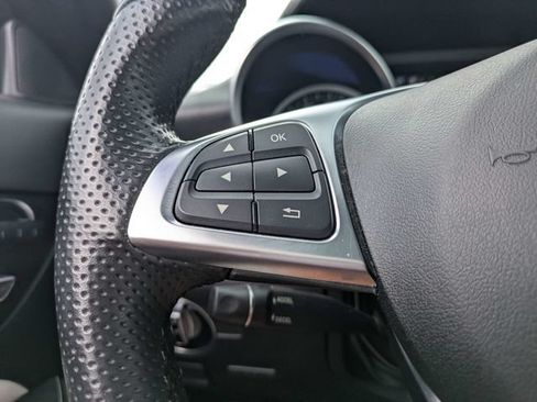 Used 2020 Mercedes-Benz SLC 300 image 24