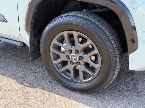 Used 2024 Toyota Tundra Platinum AWD/4WD image 6