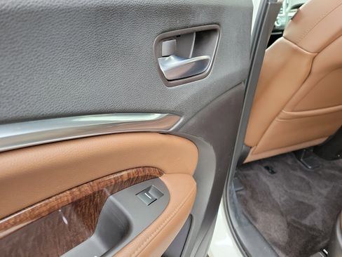 Used 2018 Acura MDX FWD w/ Technology Package image 14