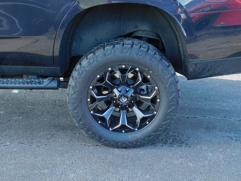 Used 2025 Chevrolet Tahoe Z71 image 11