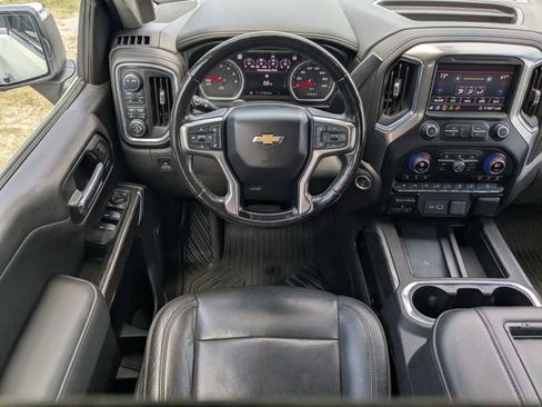 Used 2020 Chevrolet Silverado 1500 LTZ w/ LTZ Premium Package AWD/4WD image 15