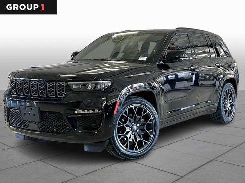 Used 2025 Jeep Grand Cherokee Summit image 1