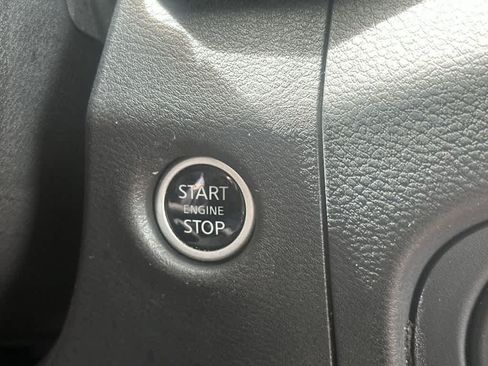 Used 2024 Nissan Frontier Pro-X RWD image 23