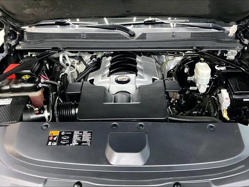 Used 2016 Cadillac Escalade Luxury image 32