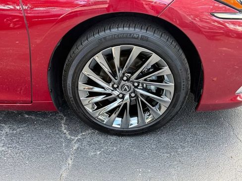 Used 2025 Lexus ES 350 Ultra Luxury w/ Accessory Package (Z2) FWD image 21