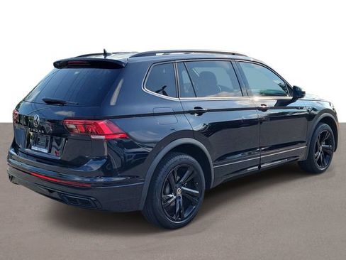 Certified 2023 Volkswagen Tiguan SE R-Line FWD image 4