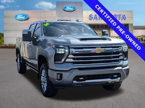 Used 2024 Chevrolet Silverado 2500 High Country w/ High Country Premium Package AWD/4WD image 1