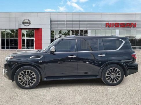 Used 2022 Nissan Armada Platinum w/ Captain's Chairs Package image 7