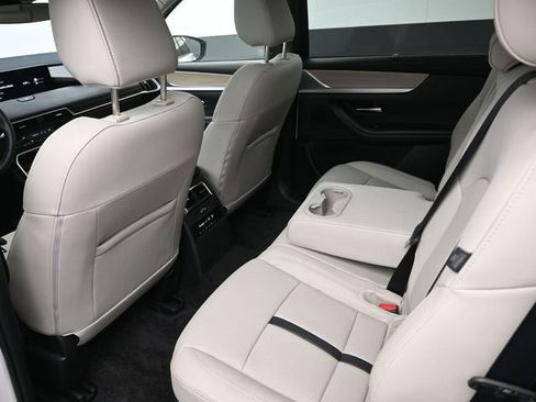 Certified 2025 MAZDA CX-90 3.3 Turbo w/ Preferred Package image 26