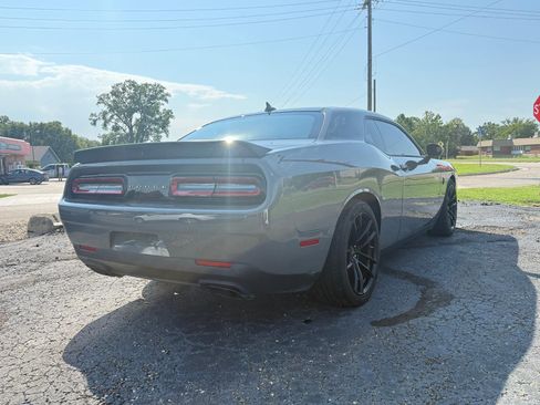 Used 2023 Dodge Challenger SRT Hellcat RWD image 4