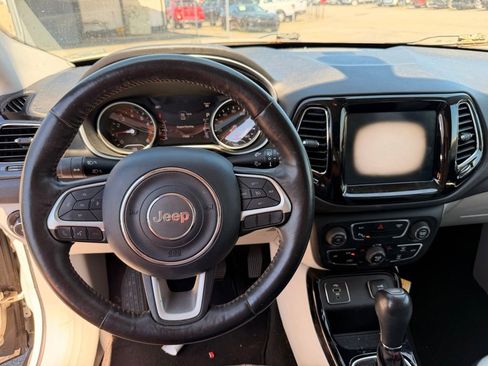Used 2018 Jeep Compass Limited w/ Safe & Security Group FWD image 7