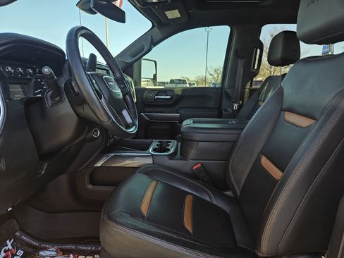 Used 2022 GMC Sierra 2500 AT4 w/ AT4 Preferred Package image 11