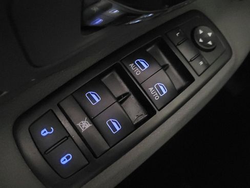 Used 2014 RAM 1500 Big Horn image 27