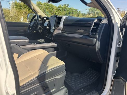Used 2019 RAM 2500 Limited AWD/4WD image 25