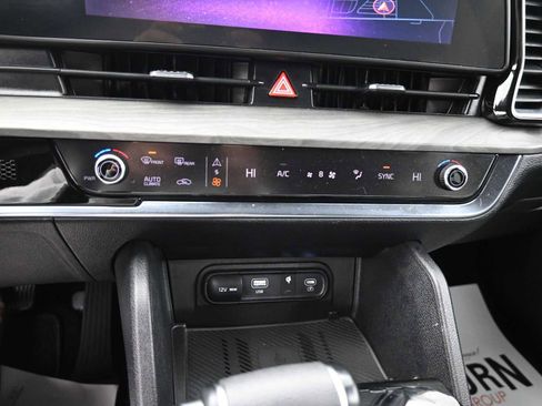 Used 2025 Kia Sportage X-Line w/ Premium Package AWD/4WD image 9