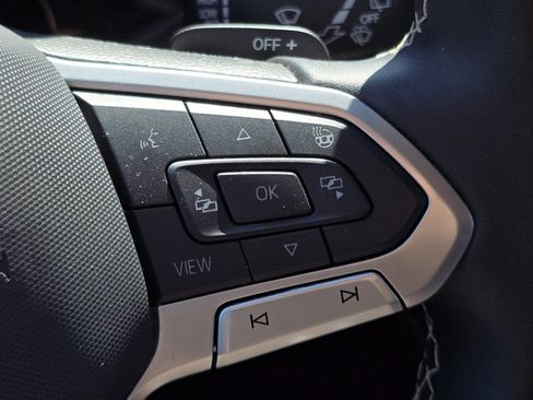 Used 2025 Volkswagen Atlas SE image 10